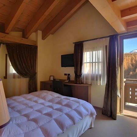 Hotel Bait De Angial ลีวินโญ ภายนอก รูปภาพ