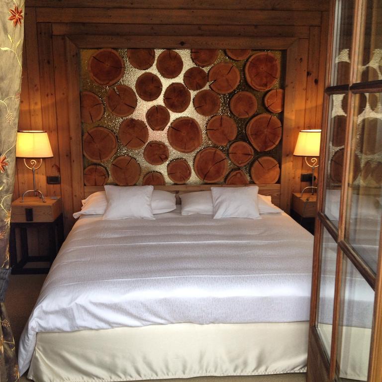 Hotel Bait De Angial ลีวินโญ ภายนอก รูปภาพ
