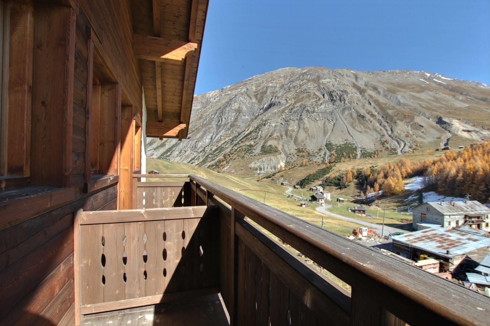Hotel Bait De Angial ลีวินโญ ภายนอก รูปภาพ